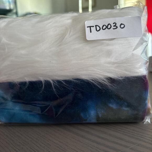 BRAND NEW Handmade Tie Dye Christmas Stocking - Picture 8 of 8